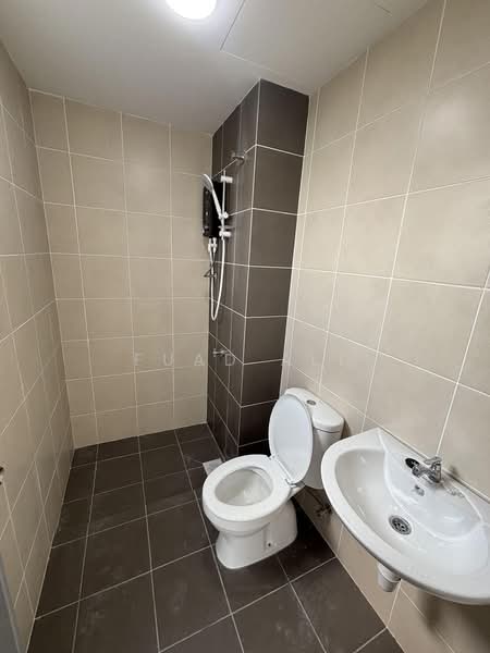 Condominium for Rent at Idaman Bukit Jelutong - Fuad Ali - Bathroom - PropertyGuru.com.my