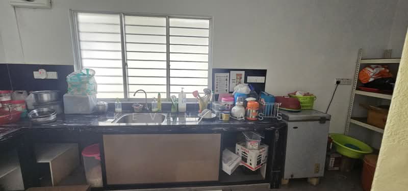 2-storey Terraced House for Sale in TAMAN PUCHONG UTAMA (Puchong) - Kevin Dass - Kitchen - PropertyGuru.com.my