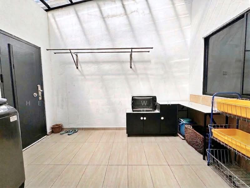 Rumah Teres 2 Tingkat untuk Dijual di Seksyen 27 (Shah Alam) - Herman Sazwan Nor Rahim - Yard - PropertyGuru.com.my