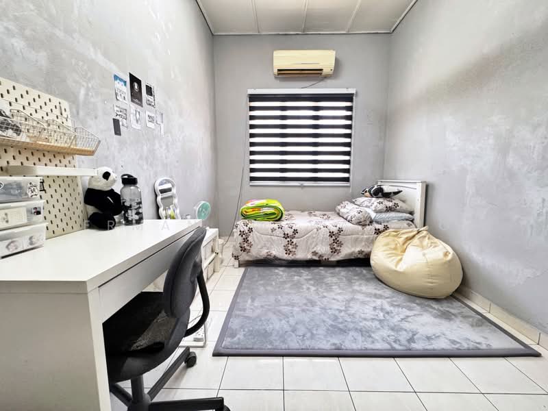 Rumah Teres 2 Tingkat untuk Dijual di Seksyen 27 (Shah Alam) - Herman Sazwan Nor Rahim - Bedroom - PropertyGuru.com.my