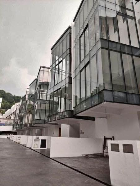 4-storey Terraced House for Sale in Damansara Perdana (Selangor) - Leslie Low - Exterior - PropertyGuru.com.my