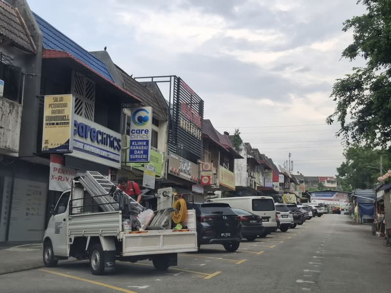 Shop for Rent in Taman Bukit Maluri (Kepong) - FC Wong - Exterior - PropertyGuru.com.my