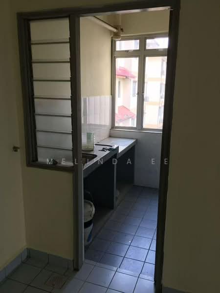 Rumah Flat untuk Dijual di Bandar Baru Permas Jaya - Melinda Ee - Kitchen - PropertyGuru.com.my