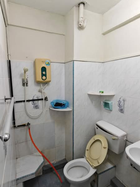Pangsapuri untuk Disewa di Jay Series (Greenlane Heights Block J) - Lee Yi Zheng - PropertyGuru.com.my
