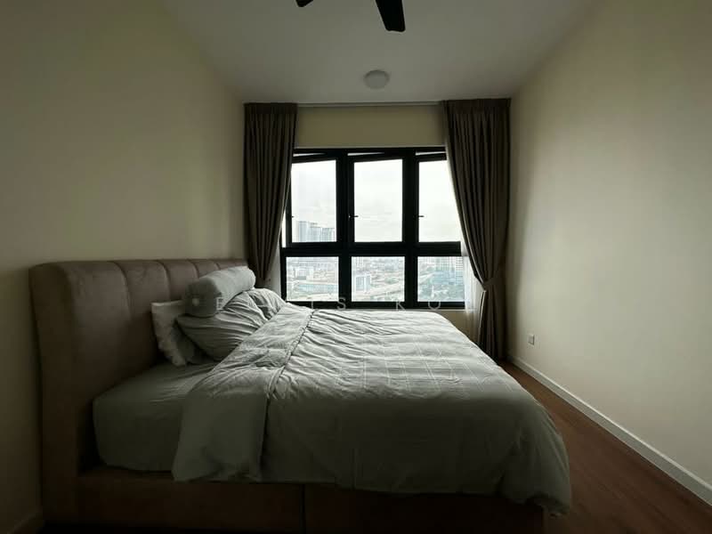 Service Residence for Sale at M Vertica - Elvis Kok - Bedroom - PropertyGuru.com.my