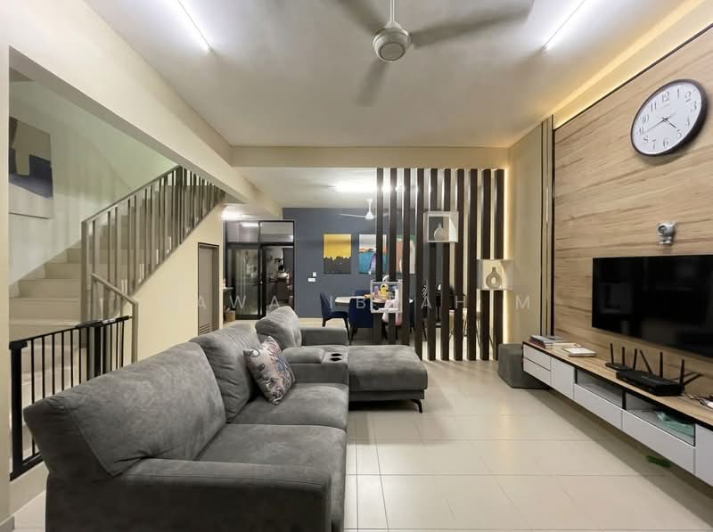 Rumah Teres 2-Tingkat untuk Dijual di Setia Ecohill (Semenyih) - Hawa Ibrahim - Living Room - PropertyGuru.com.my
