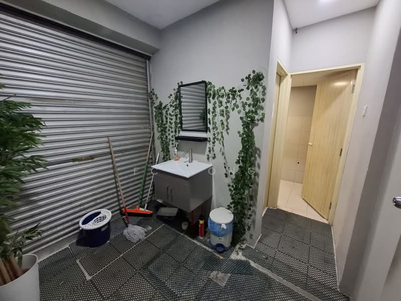 Kedai untuk Disewa di Taman Selayang Jaya (Selayang) - FC Wong - Bathroom - PropertyGuru.com.my
