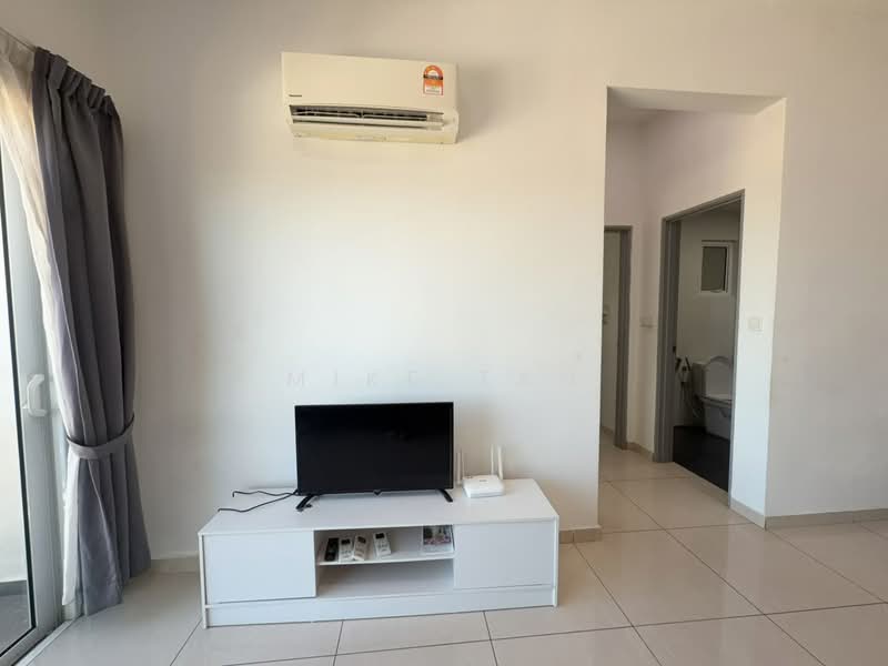 Kediaman Servis untuk Disewa di Mesahill - Mike Tan - Living Room - PropertyGuru.com.my