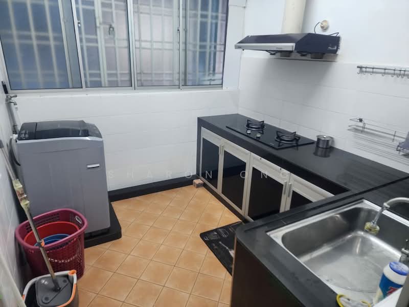 Pangsapuri untuk Disewa di Permas Ville Apartment - Sharon Ong - Kitchen - PropertyGuru.com.my