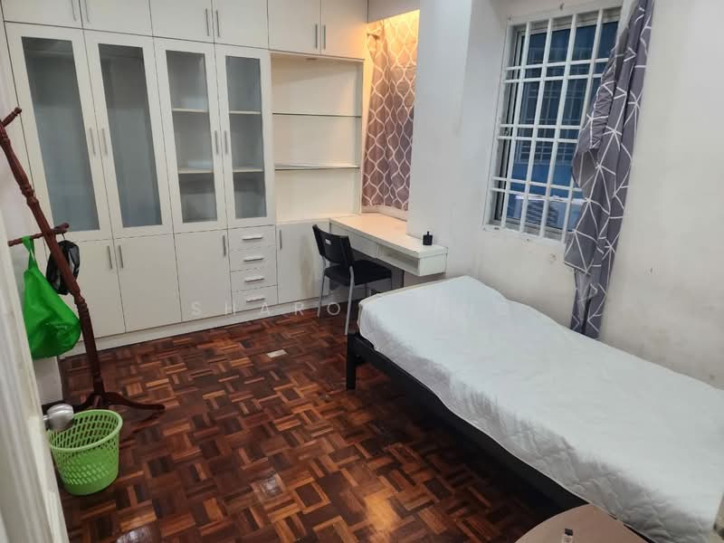 Pangsapuri untuk Disewa di Permas Ville Apartment - Sharon Ong - Bedroom - PropertyGuru.com.my