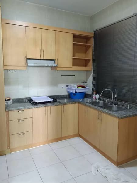 Apartment for Sale at Molek Pine 1 - Daniel Yong - Kitchen - PropertyGuru.com.my