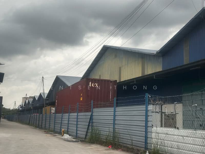 Warehouse for Rent in Kampung Baru Sungai Buloh (Sungai Buloh) - Jentsen Thong - Exterior - PropertyGuru.com.my
