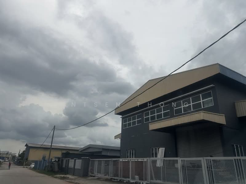 Warehouse for Rent in Kampung Baru Sungai Buloh (Sungai Buloh) - Jentsen Thong - Exterior - PropertyGuru.com.my