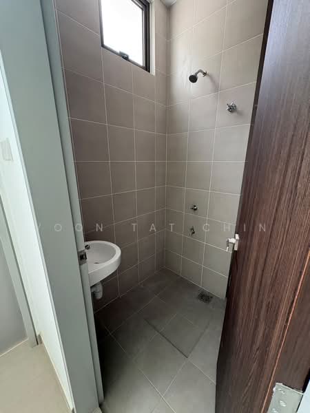 2-storey Terraced House for Rent in Legasi 4 (Puchong) - Yoon Tat Chin - Bathroom - PropertyGuru.com.my