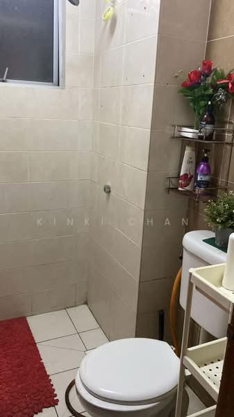 Pangsapuri untuk Dijual di Suria Residence - KINKI CHAN - Bathroom - PropertyGuru.com.my