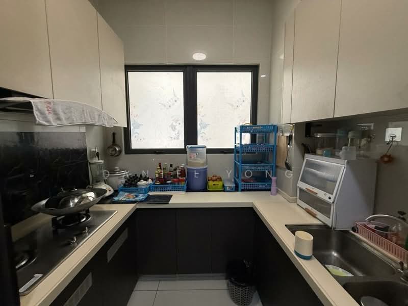 Kondominium untuk Dijual di Amberside @ Country Garden Danga Bay - Daniel Yong - Kitchen - PropertyGuru.com.my