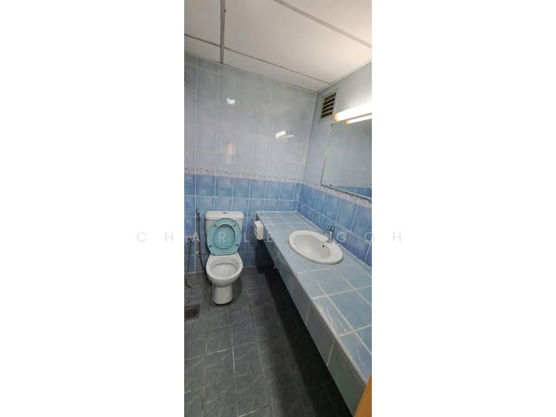 Kondominium untuk Disewa di Angkasa Impian 1 - Charles Goh - Bathroom - PropertyGuru.com.my