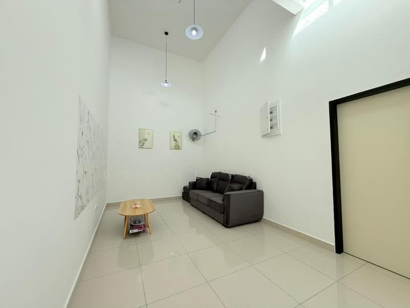 Rumah Kluster untuk Disewa di Mutiara Rini (Skudai) - Daniel Yong - Living Room - PropertyGuru.com.my