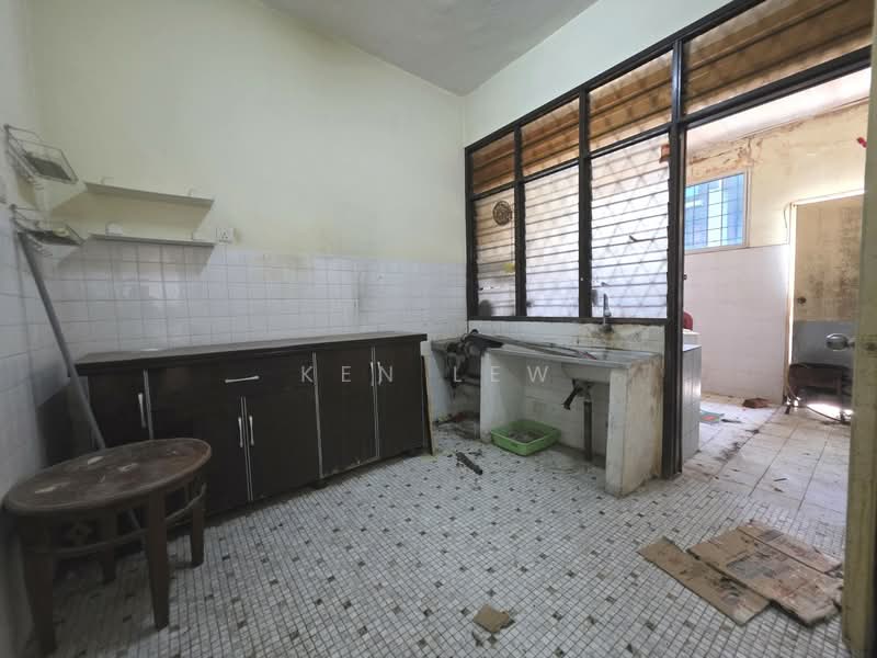 Rumah Teres 2 Tingkat untuk Dijual di Taman Connaught (Cheras) - Ken Lew - Kitchen - PropertyGuru.com.my