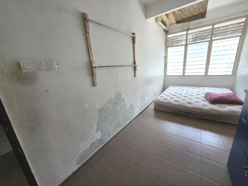 Rumah Teres 2 Tingkat untuk Dijual di Taman Connaught (Cheras) - Ken Lew - Bedroom - PropertyGuru.com.my