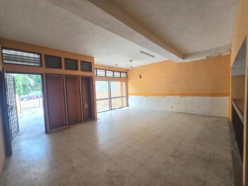 2-storey Terraced House for Sale in Taman Connaught (Cheras) - Ken Lew - Entrance - PropertyGuru.com.my