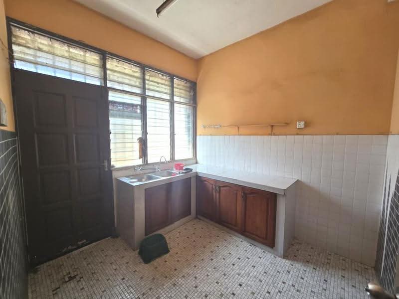 2-storey Terraced House for Sale in Taman Connaught (Cheras) - Ken Lew - Kitchen - PropertyGuru.com.my