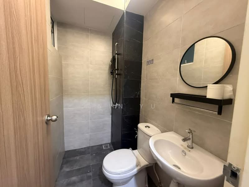 Condominium for Rent at QuayWest Residence - Rain Yu - Bathroom - PropertyGuru.com.my