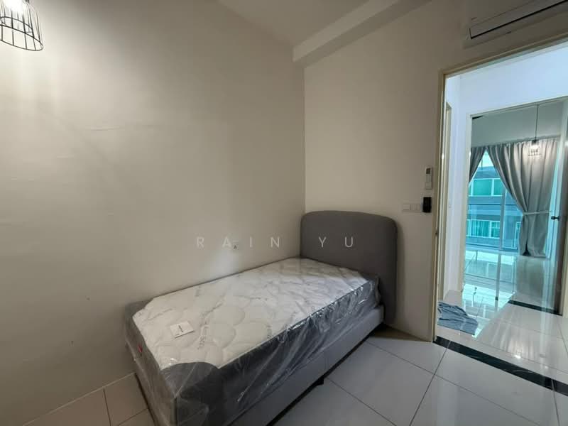 Condominium for Rent at QuayWest Residence - Rain Yu - Bedroom - PropertyGuru.com.my