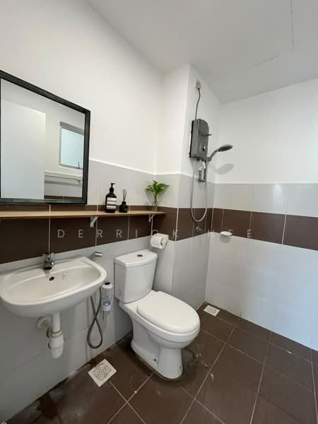 Apartment for Rent at Residensi Hijauan Lumayan - Derrick Hee - Bathroom - PropertyGuru.com.my