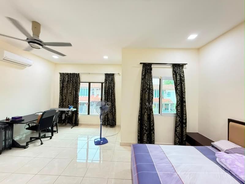 2-storey Terraced House for Sale in Taman Laguna (Johor Bahru) - Vic Lim - PropertyGuru.com.my