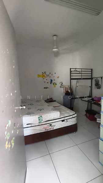 1-storey Terraced House for Sale in Bandar Putra (Kulai) - Daniel Yong - Bedroom - PropertyGuru.com.my