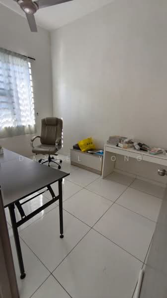1-storey Terraced House for Sale in Bandar Putra (Kulai) - Daniel Yong - Study - PropertyGuru.com.my