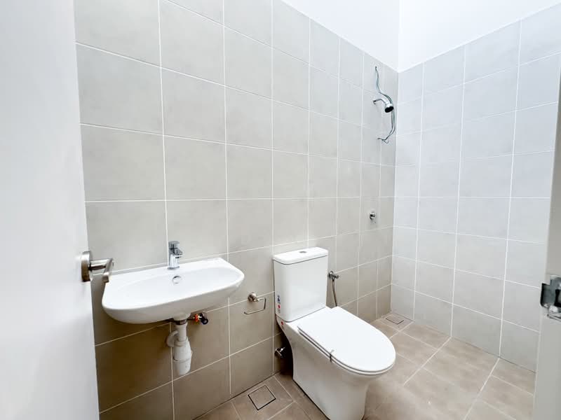 2-storey Terraced House for Sale in Selayang (Selangor) - Mohd Afifi - Bathroom - PropertyGuru.com.my
