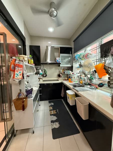 3-storey Terraced House for Sale in Bandar Seri Alam (Masai) - Joey Tay - Kitchen - PropertyGuru.com.my