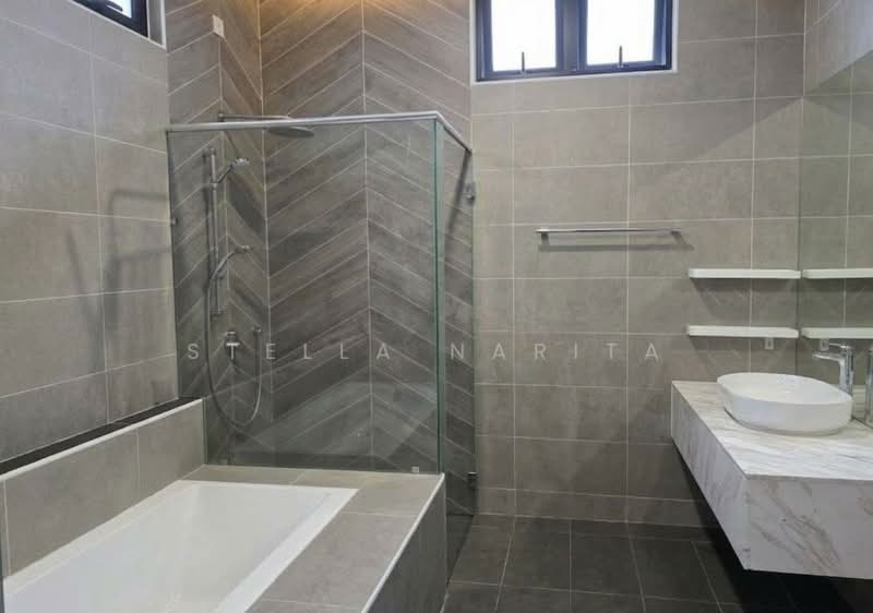 3-storey Terraced House for Sale in Taman Nusa Sentral (Iskandar Puteri (Nusajaya)) - Stella Narita - Bathroom - PropertyGuru.com.my