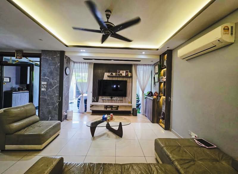 Rumah Teres 2-Tingkat untuk Dijual di Kulai (Johor) - Johnson Tan - Living Room - PropertyGuru.com.my