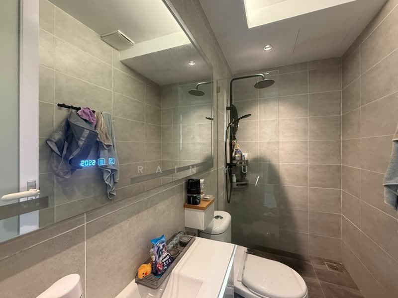 Kondominium untuk Dijual di QuayWest Residence - Rain Yu - Bathroom - PropertyGuru.com.my