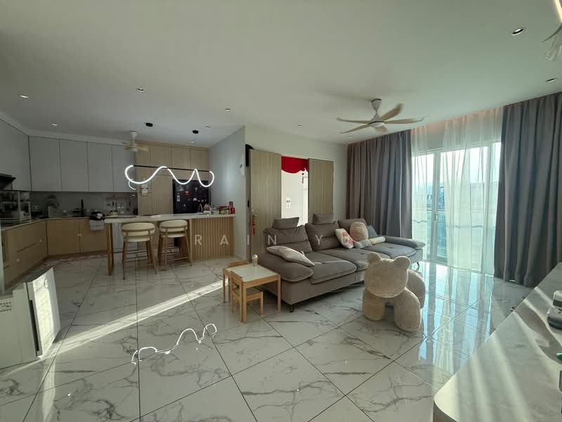 Kondominium untuk Dijual di QuayWest Residence - Rain Yu - Living Room - PropertyGuru.com.my