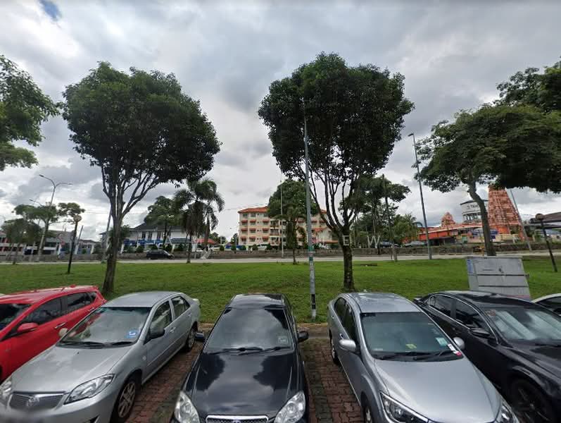 Shop / Office for Sale in Taman Molek (Johor Bahru) - Amber Hew - Exterior - PropertyGuru.com.my