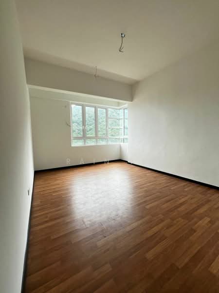 Kondominium untuk Dijual di Starhill Luxury Residence - Rain Yu - Master Bedroom - PropertyGuru.com.my