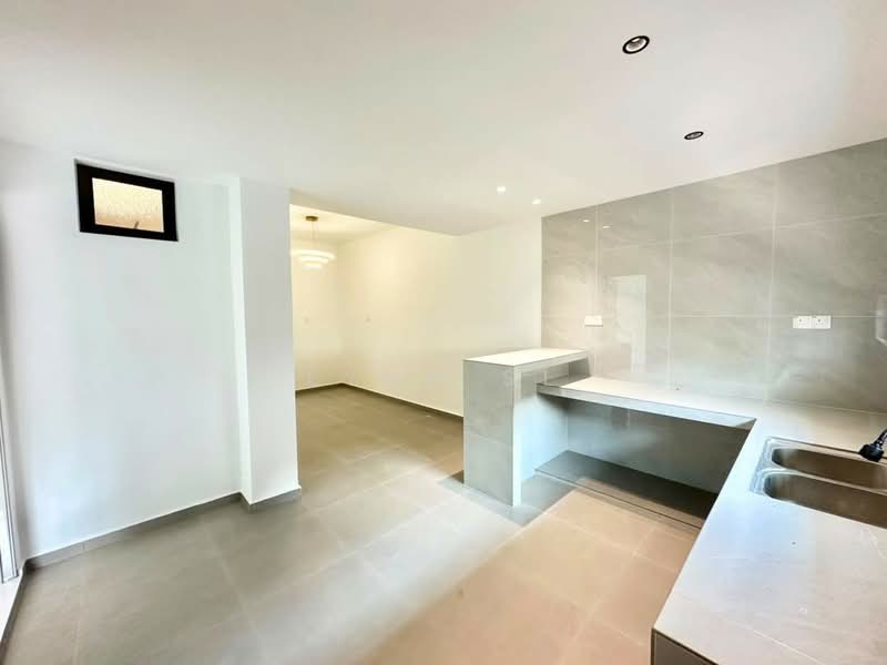 Rumah Teres 2-Tingkat untuk Dijual di Taman Skudai Baru (Skudai) - Lynn SL - Kitchen - PropertyGuru.com.my