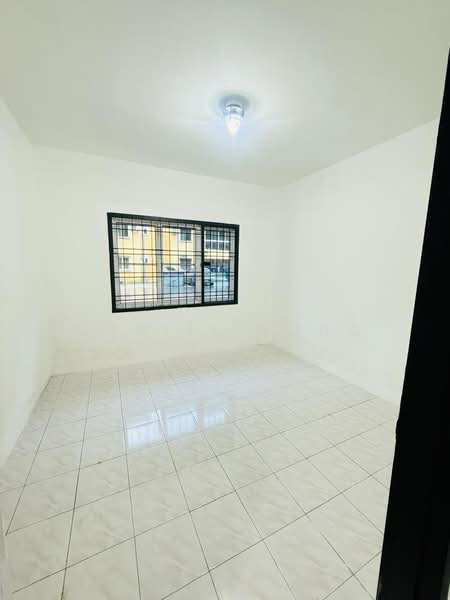 Pangsapuri untuk Dijual di Lily & Jasmine Apartment - Daniel Yong - Interior - PropertyGuru.com.my