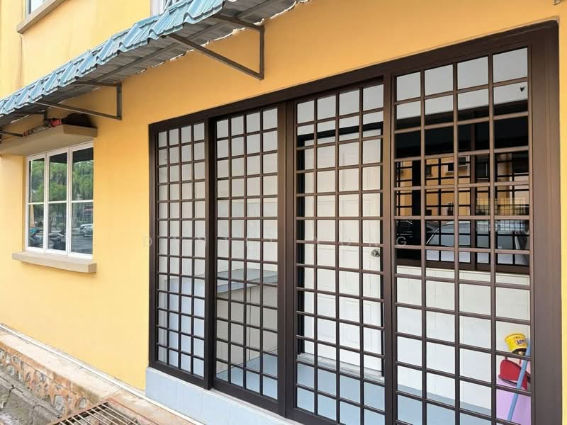 Pangsapuri untuk Dijual di Lily & Jasmine Apartment - Daniel Yong - Exterior - PropertyGuru.com.my