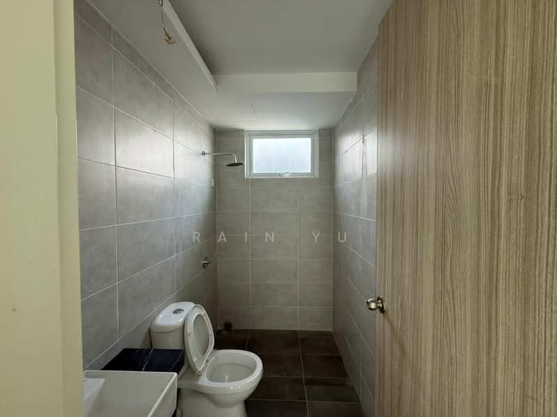 Condominium for Sale at QuayWest Residence - Rain Yu - Bathroom - PropertyGuru.com.my