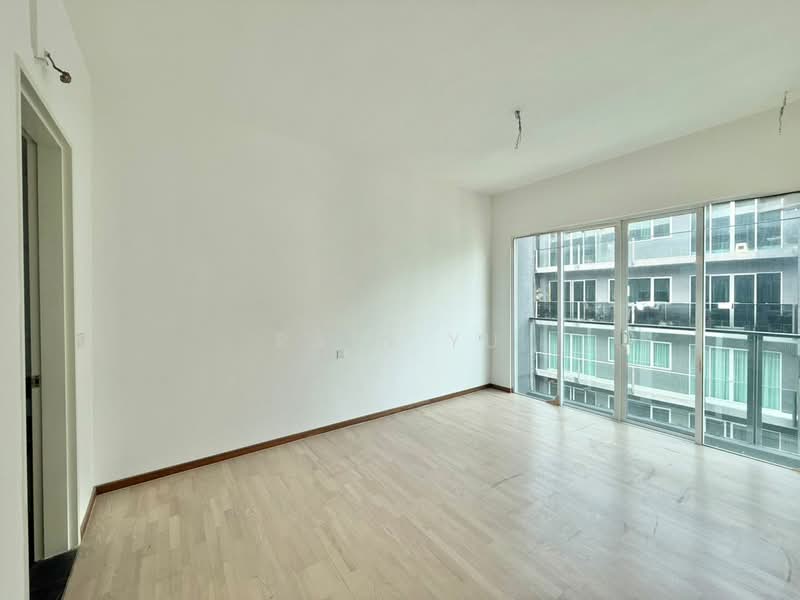 Condominium for Sale at QuayWest Residence - Rain Yu - Master Bedroom - PropertyGuru.com.my