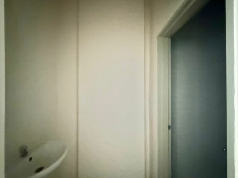 Kedai / Pejabat untuk Disewa di Bayan Lepas (Penang) - Rain Yu - Bathroom - PropertyGuru.com.my
