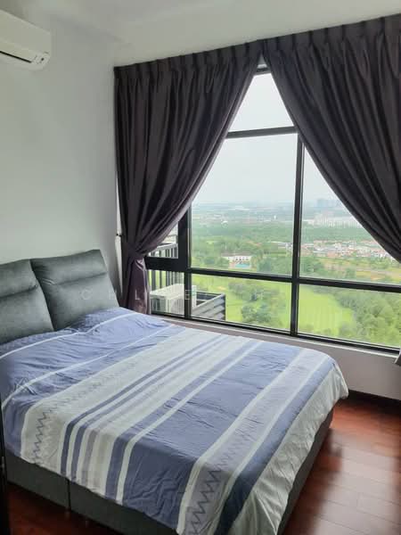 Kondominium untuk Disewa di Molek Regency - Chloe Chin - Bedroom - PropertyGuru.com.my