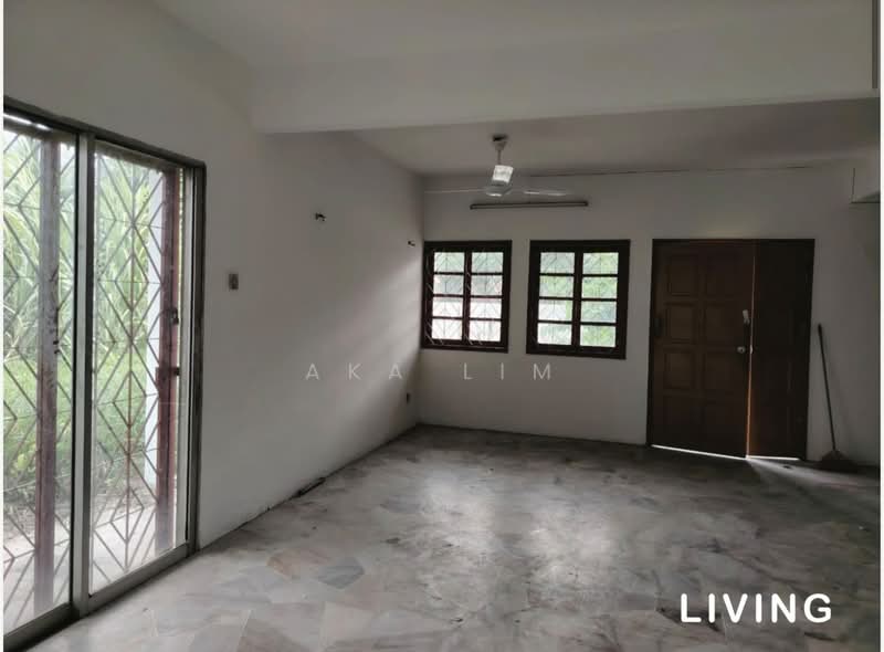 Bungalow for Rent in Petaling Jaya (Selangor) - Aka Lim - Living Room - PropertyGuru.com.my