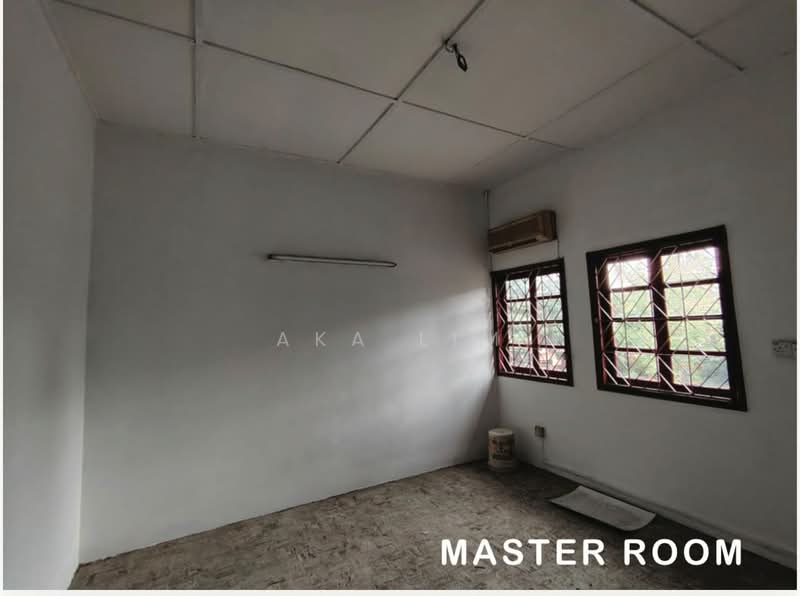 Bungalow for Rent in Petaling Jaya (Selangor) - Aka Lim - Master Bedroom - PropertyGuru.com.my