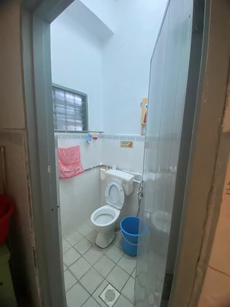 2-storey Terraced House for Sale in Kepong (Kuala Lumpur) - Evonne Lim - Bathroom - PropertyGuru.com.my